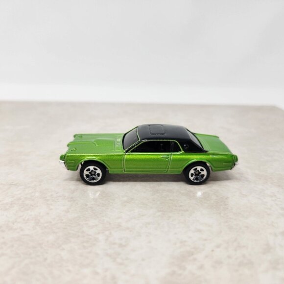 2002 Hot Wheels Lot of (12) Different Vehicles 1:64 (lot1) - Picture 4 of 12